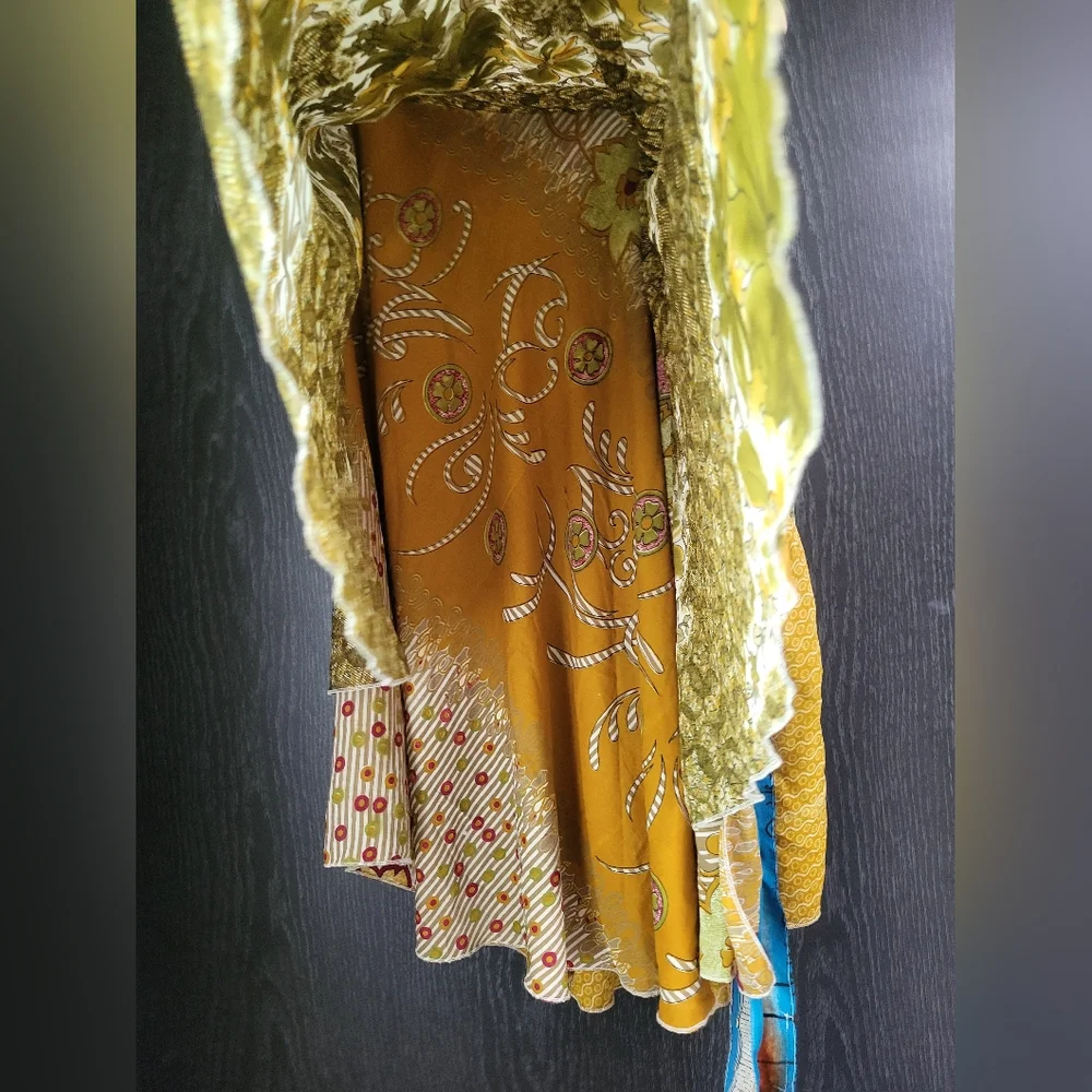 Kariza Yellow and Green A-Line Midi Skirt Or Beach Cover - Picture 4 of 16